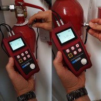 Spessimetro digitale a ultrasuoni per materiali